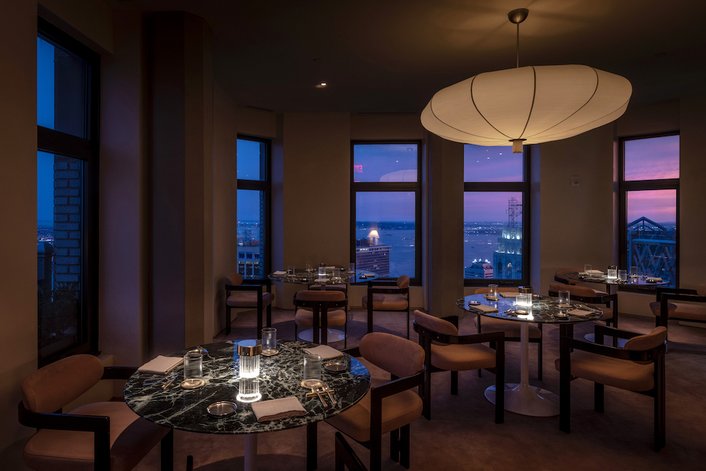 SAGA Luxury NYC Restaurant 