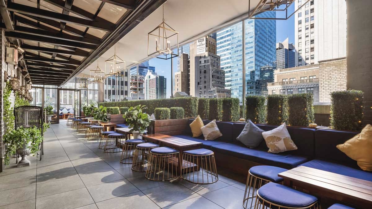 Rooftop vs Ballroom: How Do You Choose the Right NYC Venue?