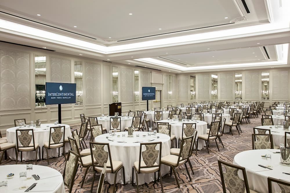 Empire Ballroom set up with rounds Empire Ballroom set up with rounds
