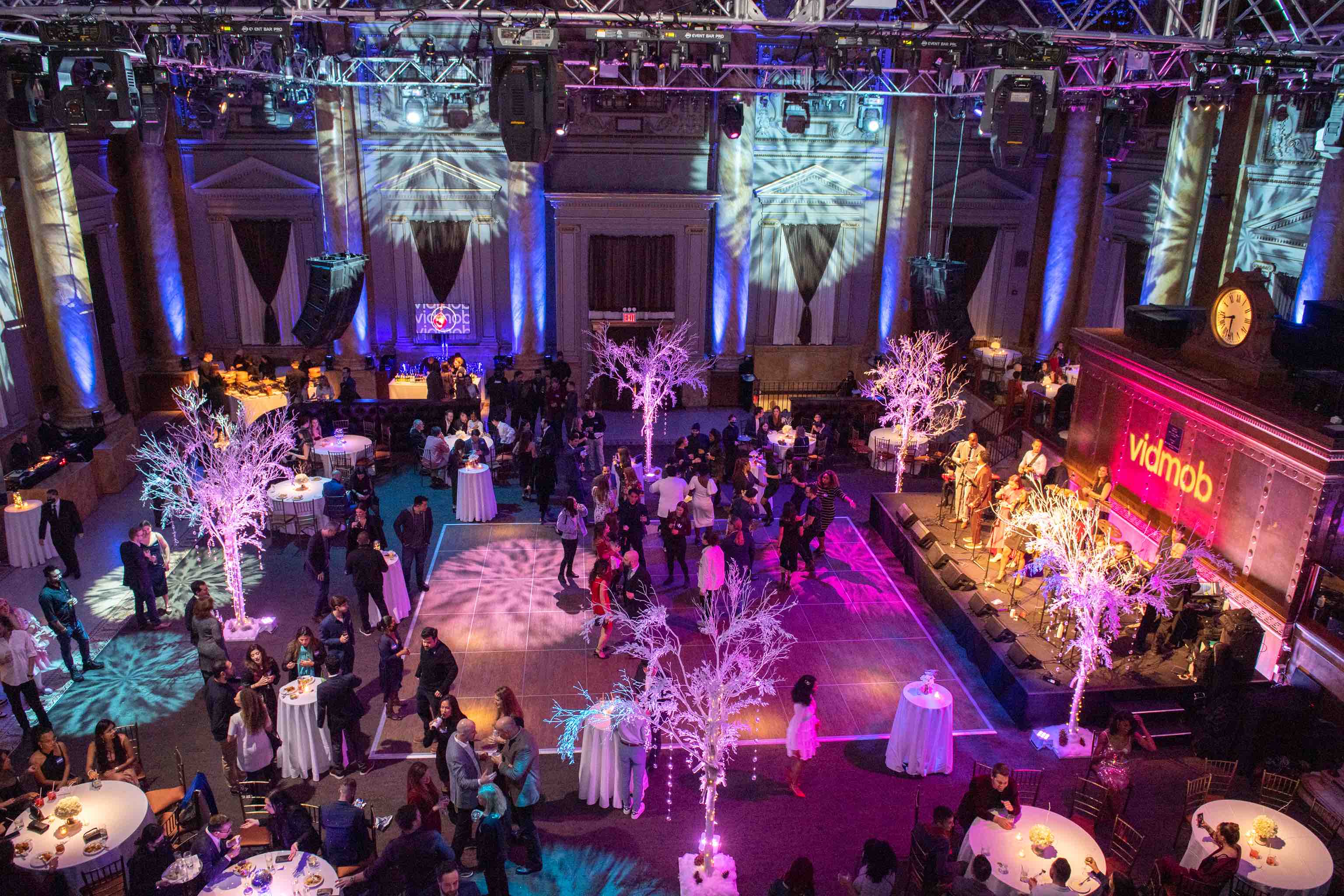 Get Inspired A Winter Wonderland Holiday Party Theme At Capitale