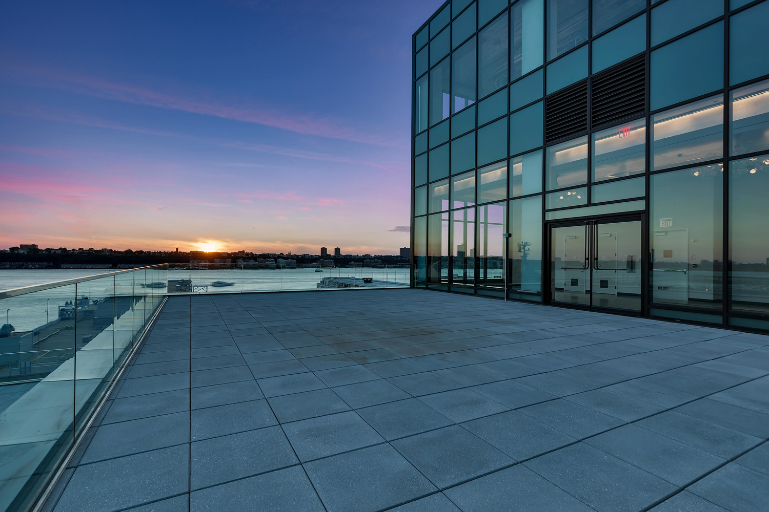 The Outdoor Terrace at The Glasshouse Best Venues Presents The Glasshouse Outdoor Terrace